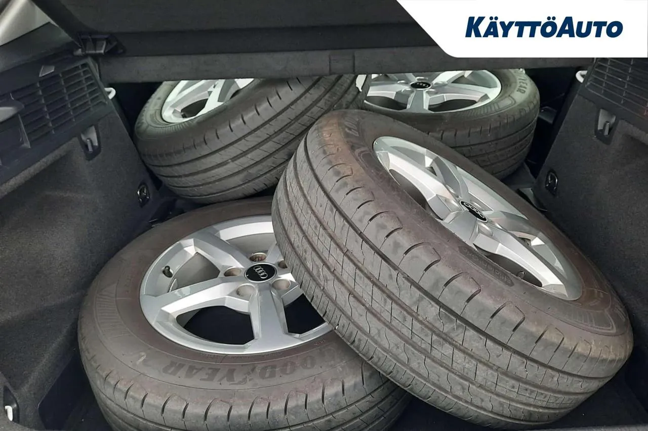 AUDI Q2 FOP-804 carousel image