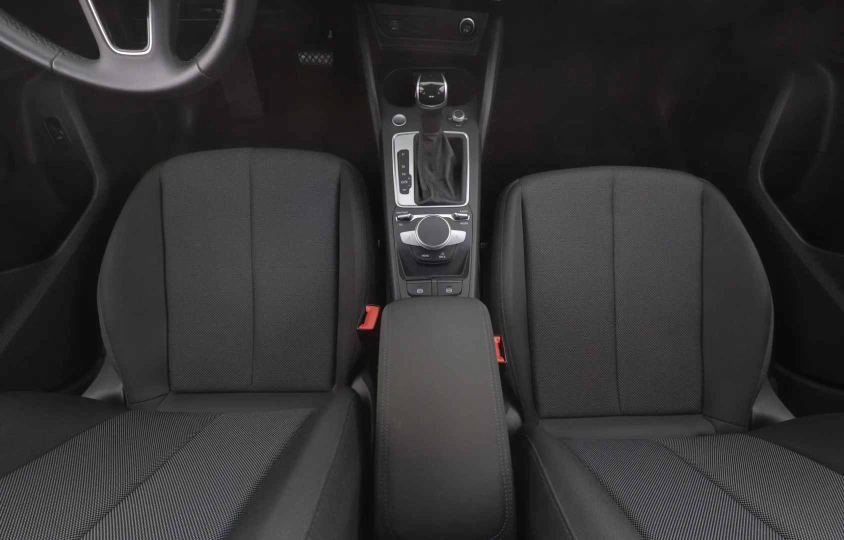 AUDI Q2 FOP-804 carousel image