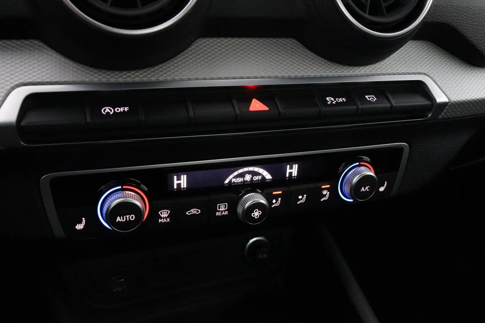 AUDI Q2 FOP-804 carousel image