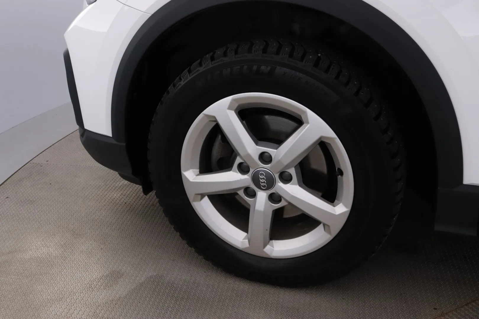 AUDI Q2 FOP-804 carousel image