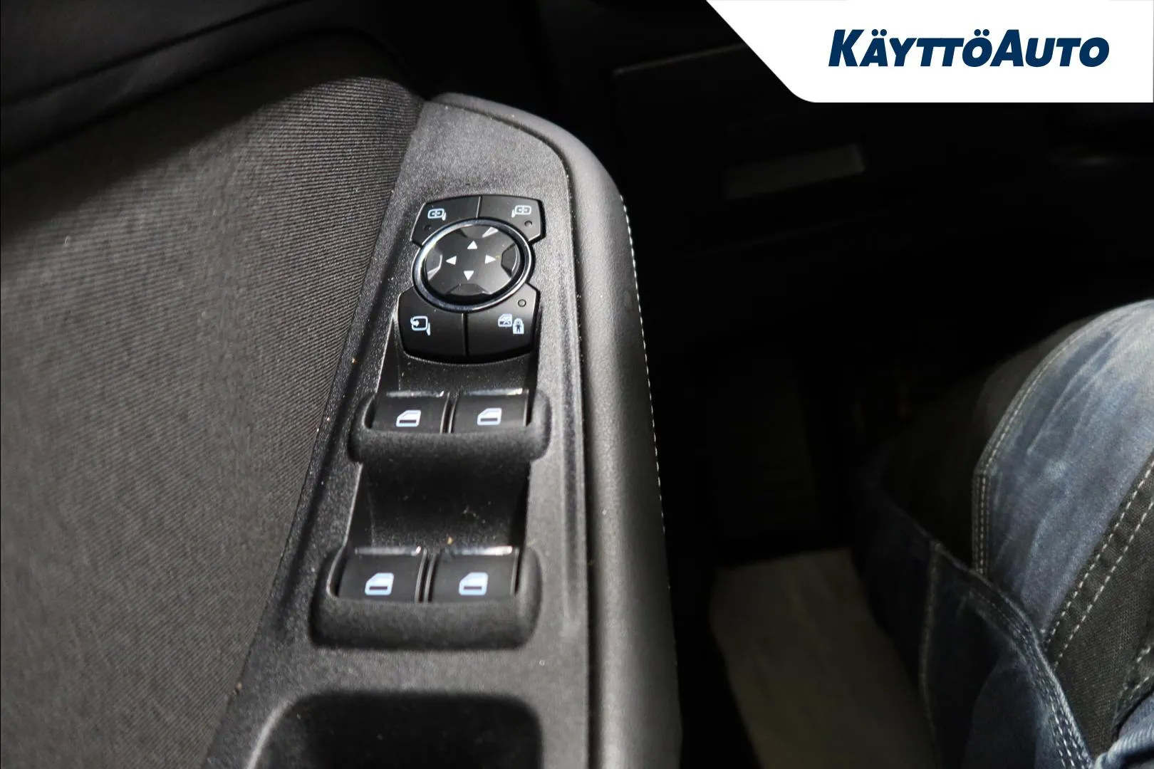 Ford S-Max GMJ-793 carousel image