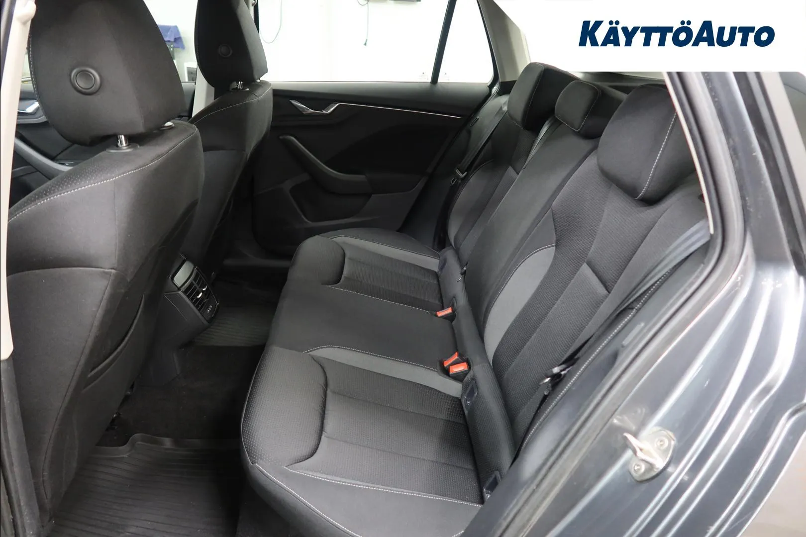 Skoda Kamiq CRO-408 carousel image