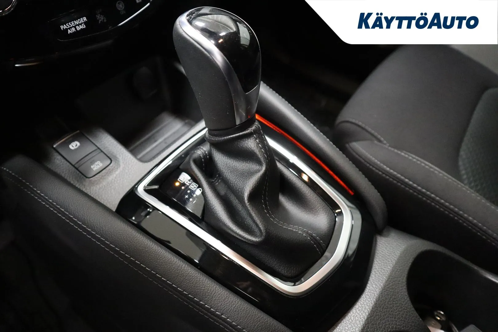 NISSAN Qashqai COO-334 carousel image