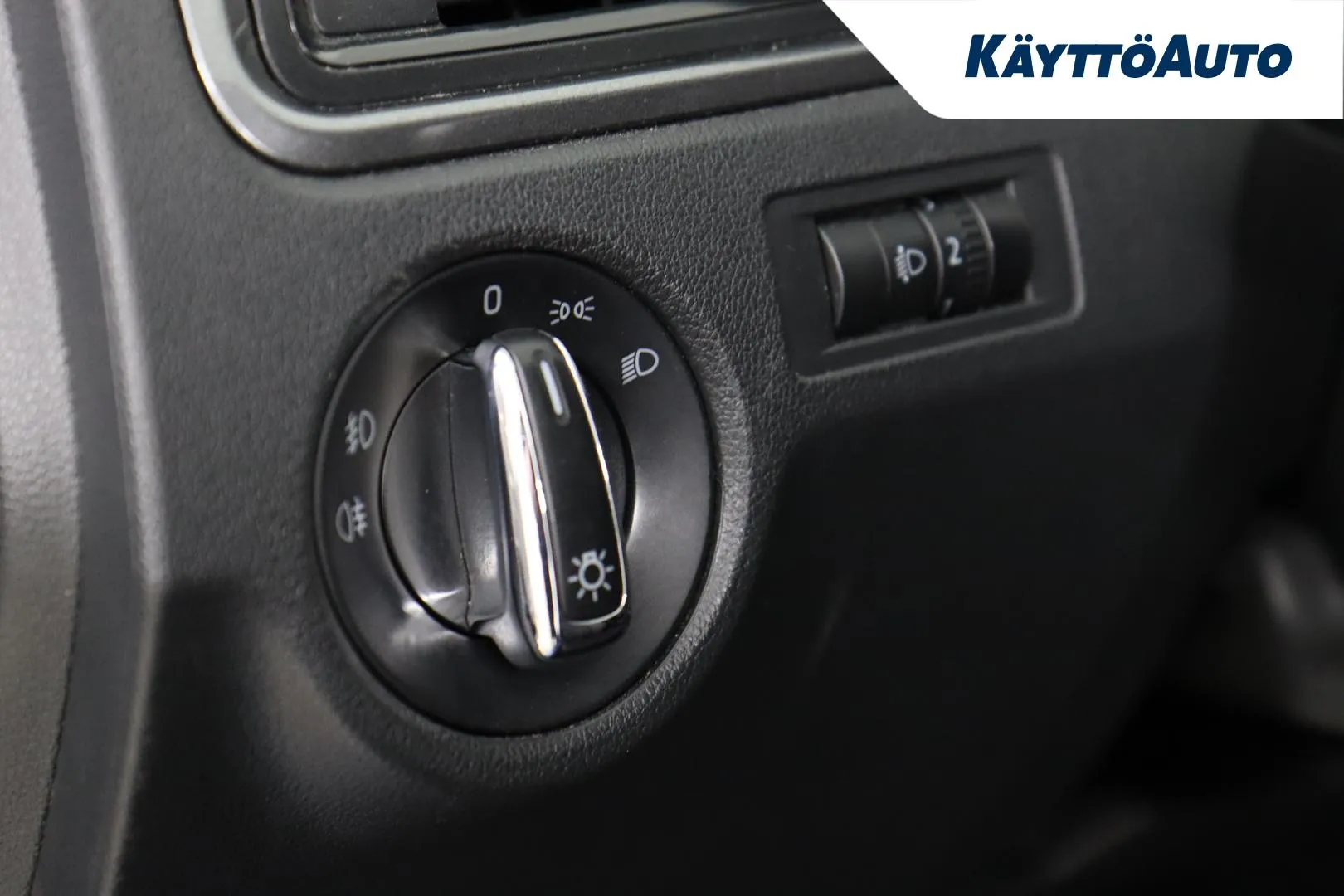 Skoda Rapid ILM-219 carousel image