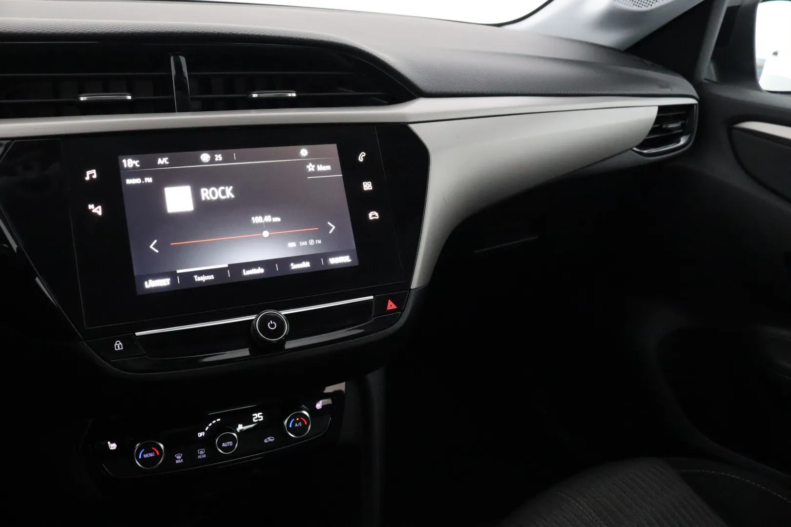 OPEL Corsa-e GPA-754 carousel image