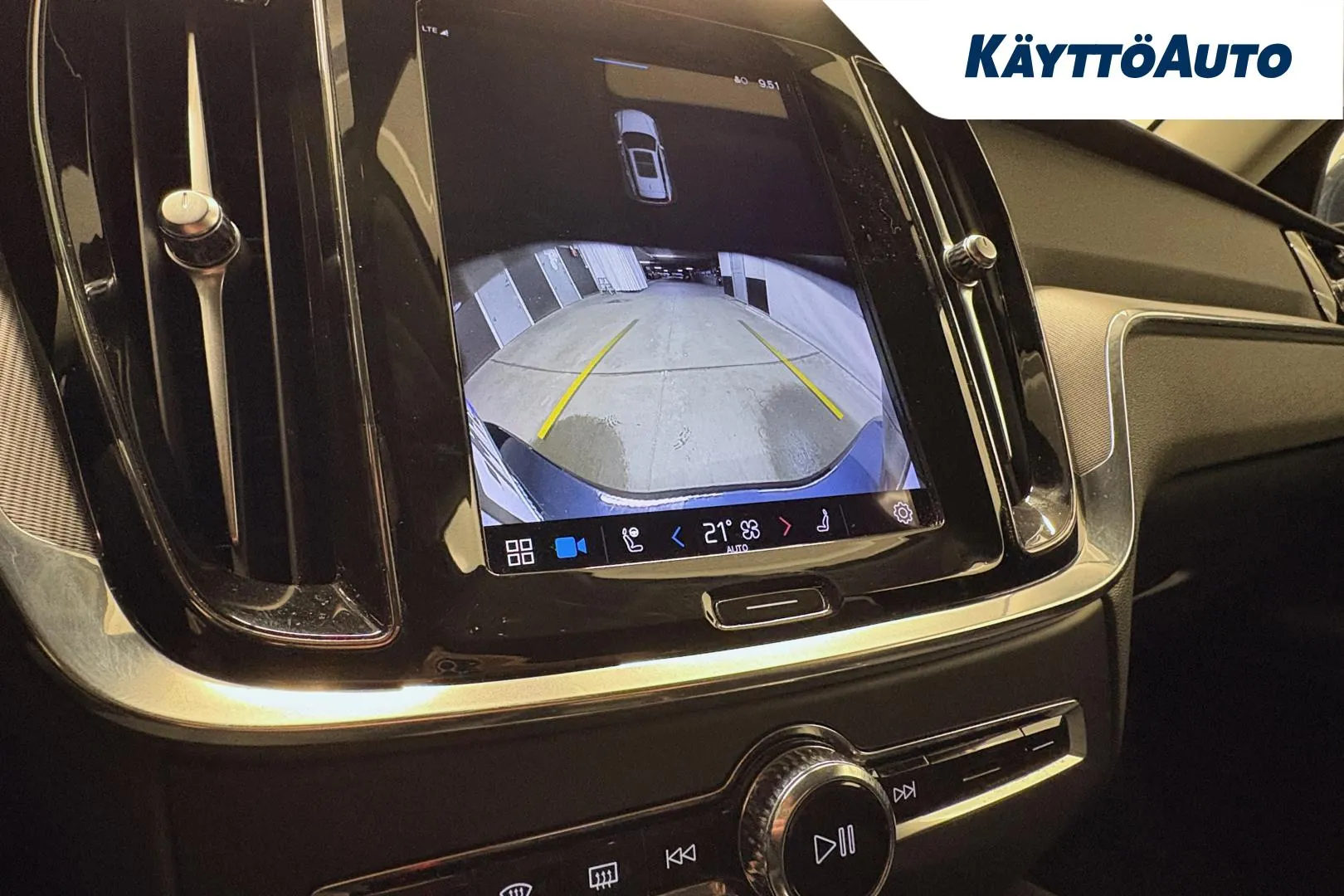 VOLVO V60 SPM-767 carousel image