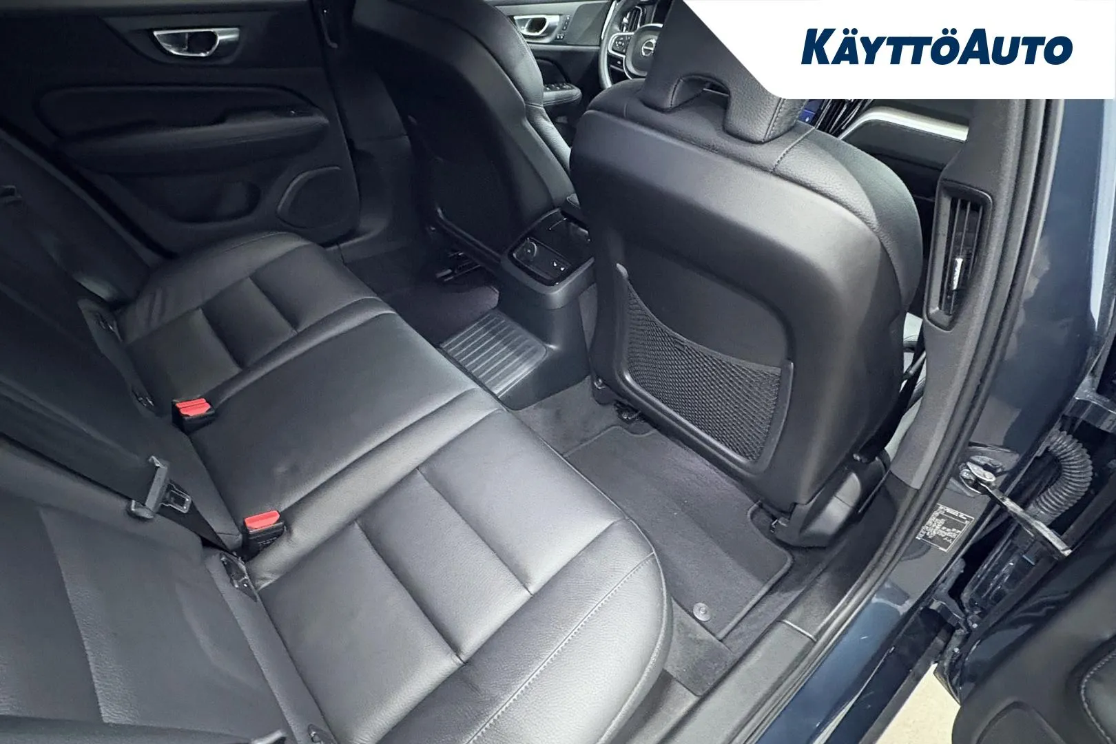 VOLVO V60 SPM-767 carousel image