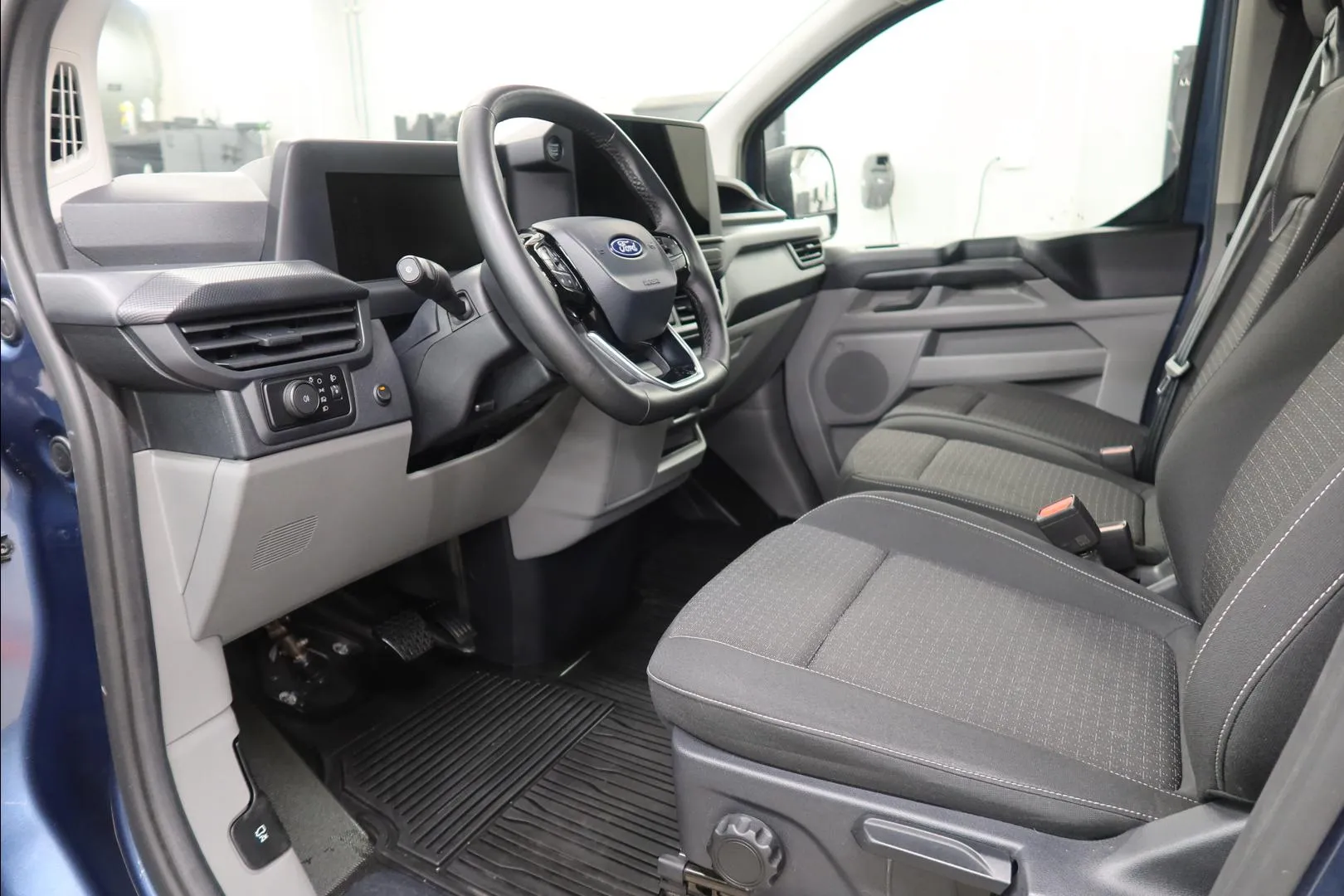 Ford Transit Custom NNL-441 carousel image