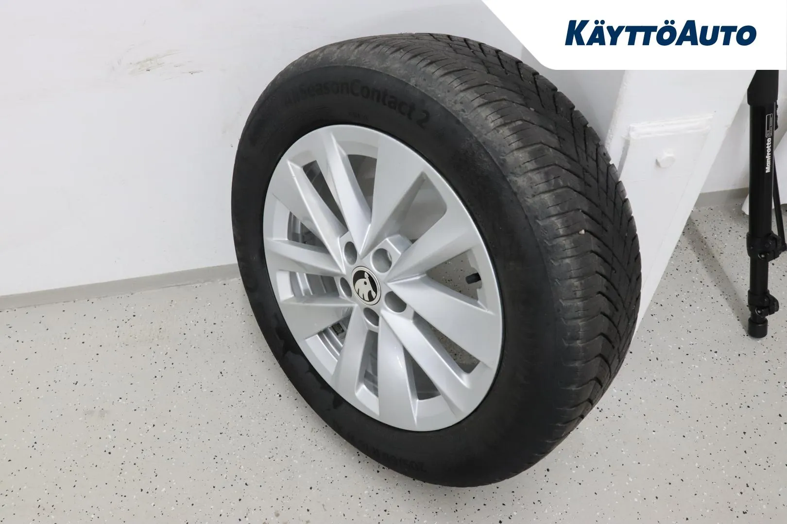 Skoda Kamiq EUV-414 carousel image