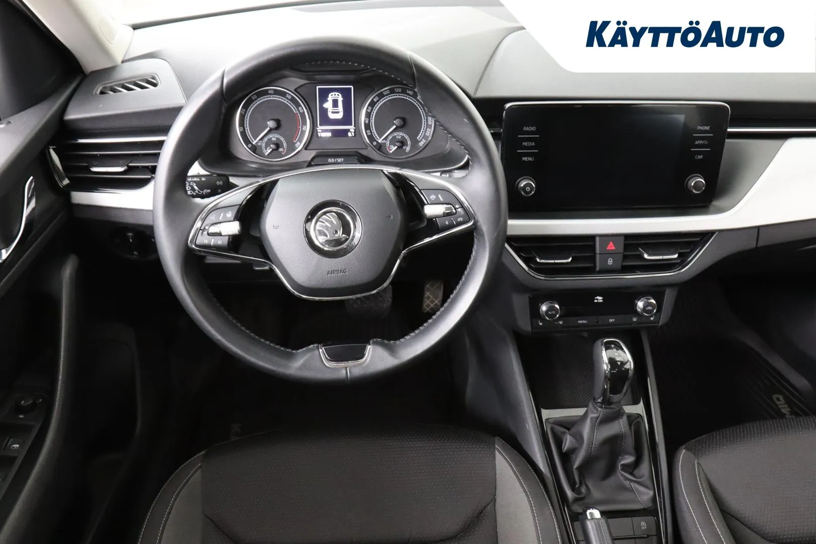 Skoda Kamiq EUV-414 carousel image