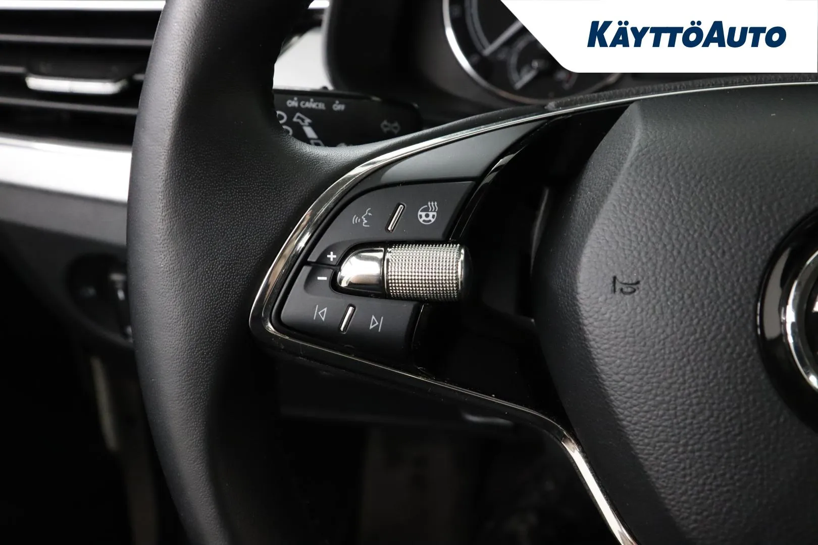 Skoda Kamiq EUV-414 carousel image