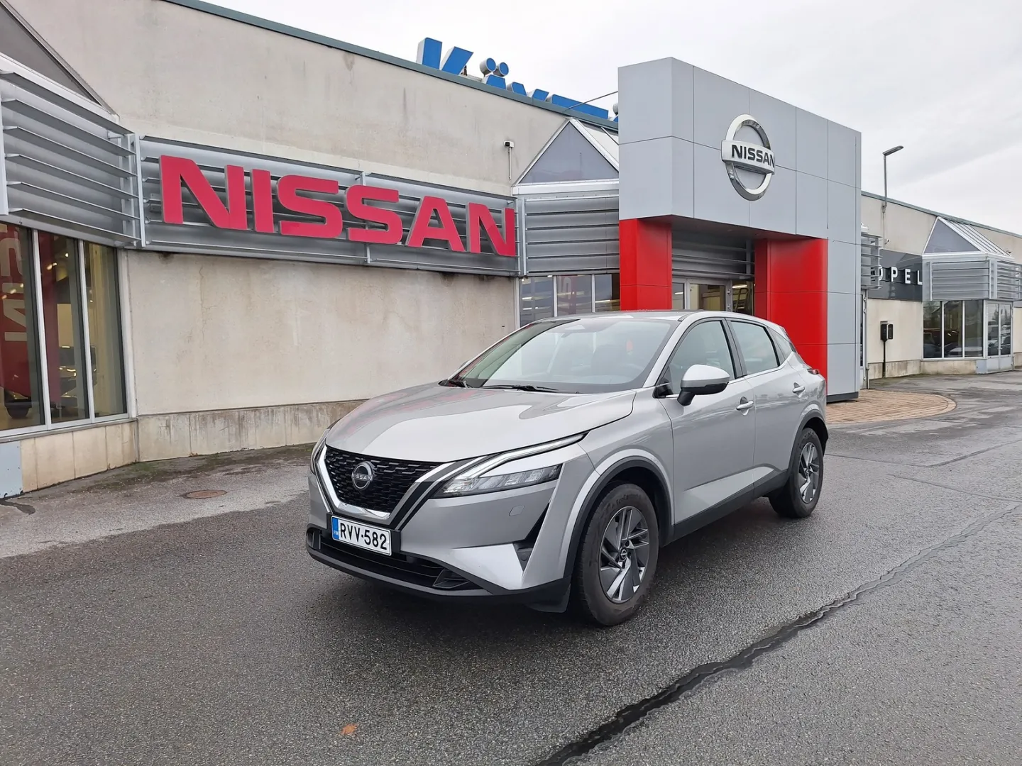 Nissan Qashqai RVV-582 carousel image