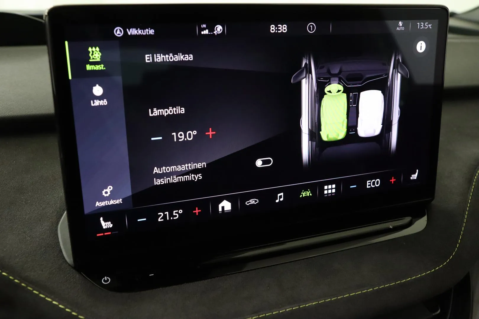 Skoda Enyaq KVE-590 carousel image