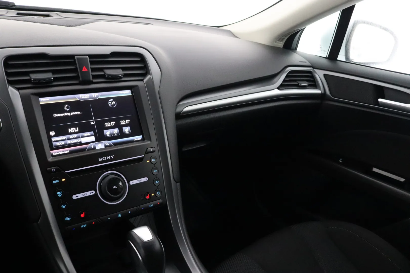 Ford Mondeo BSX-124 carousel image