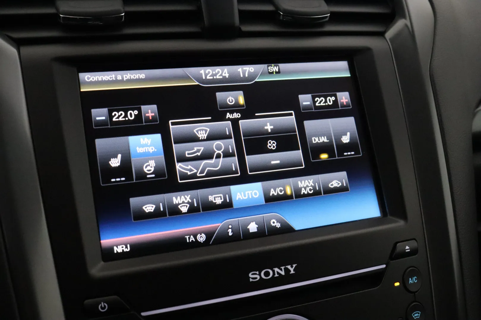 Ford Mondeo BSX-124 carousel image