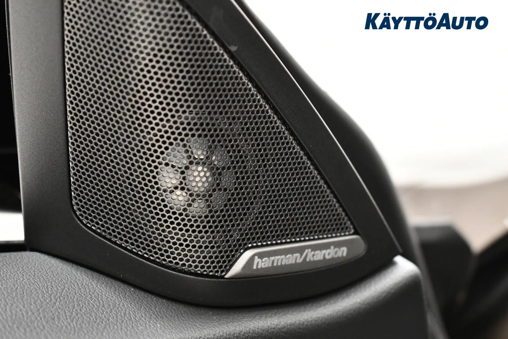 BMW i4 KXO-399 carousel image