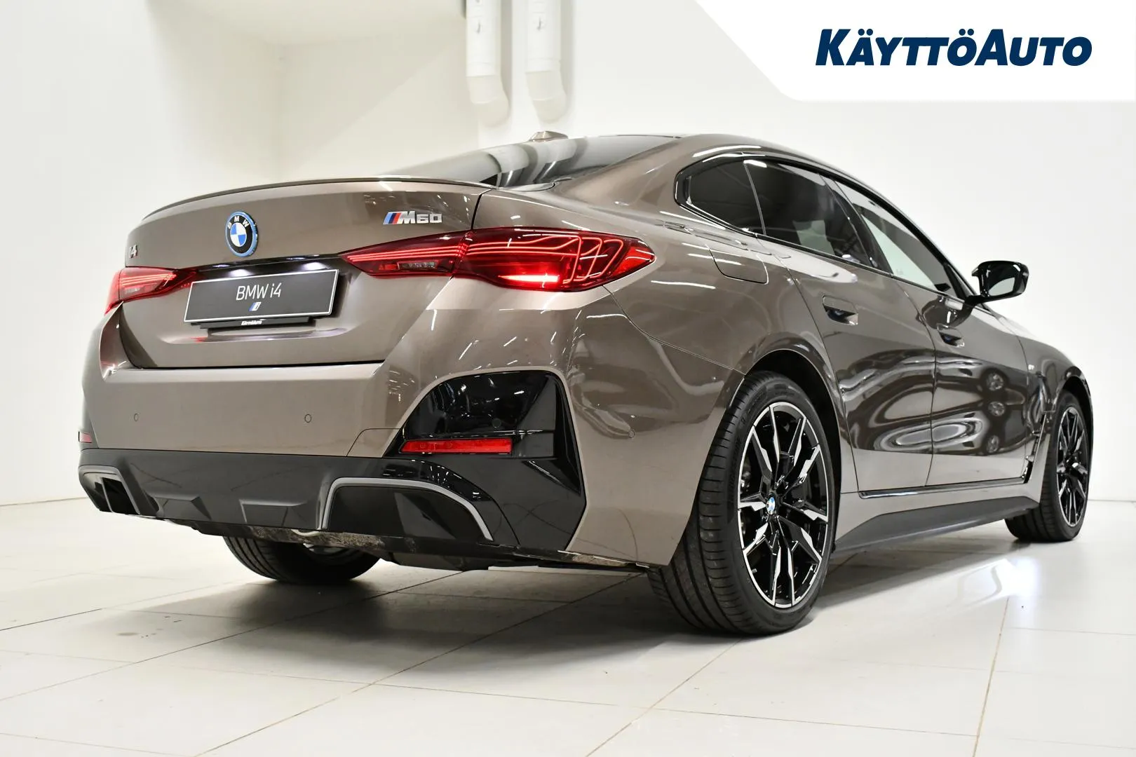 BMW i4 KXO-399 carousel image