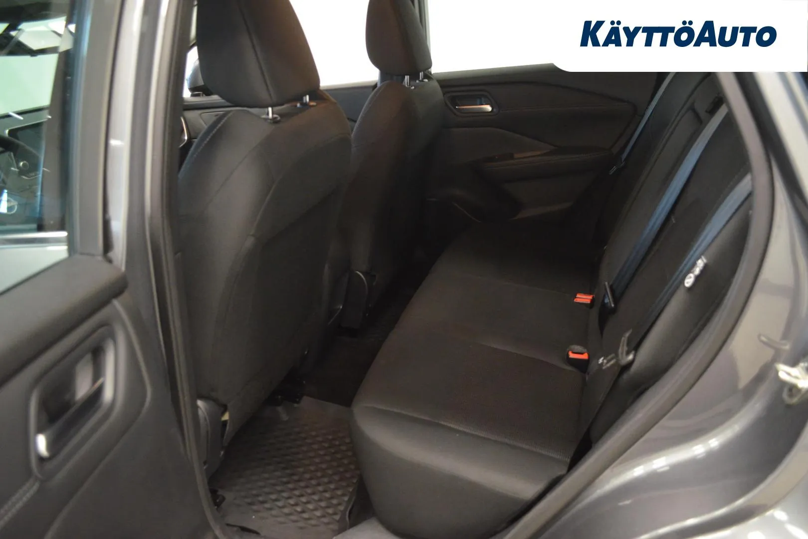 NISSAN Qashqai NNR-837 carousel image