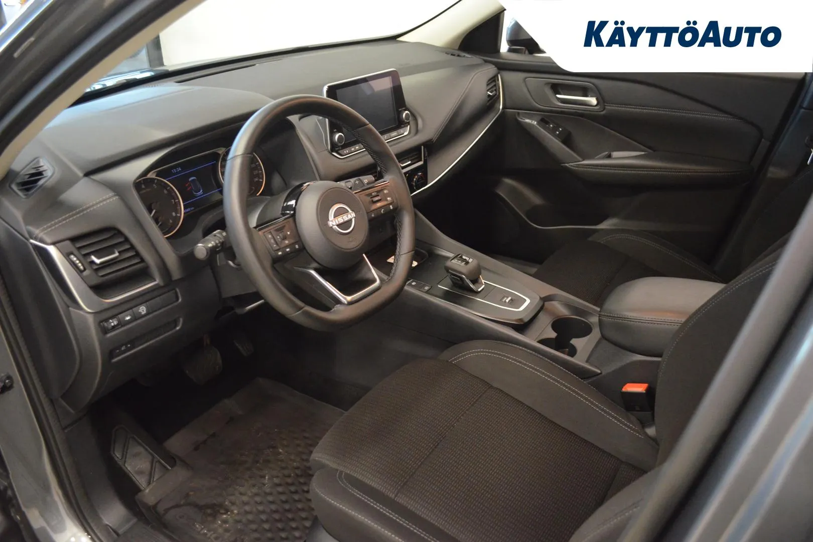 NISSAN Qashqai NNR-837 carousel image