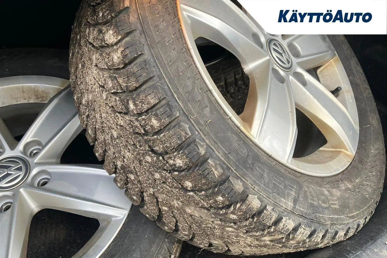 VOLKSWAGEN Jetta YJR-316 carousel image