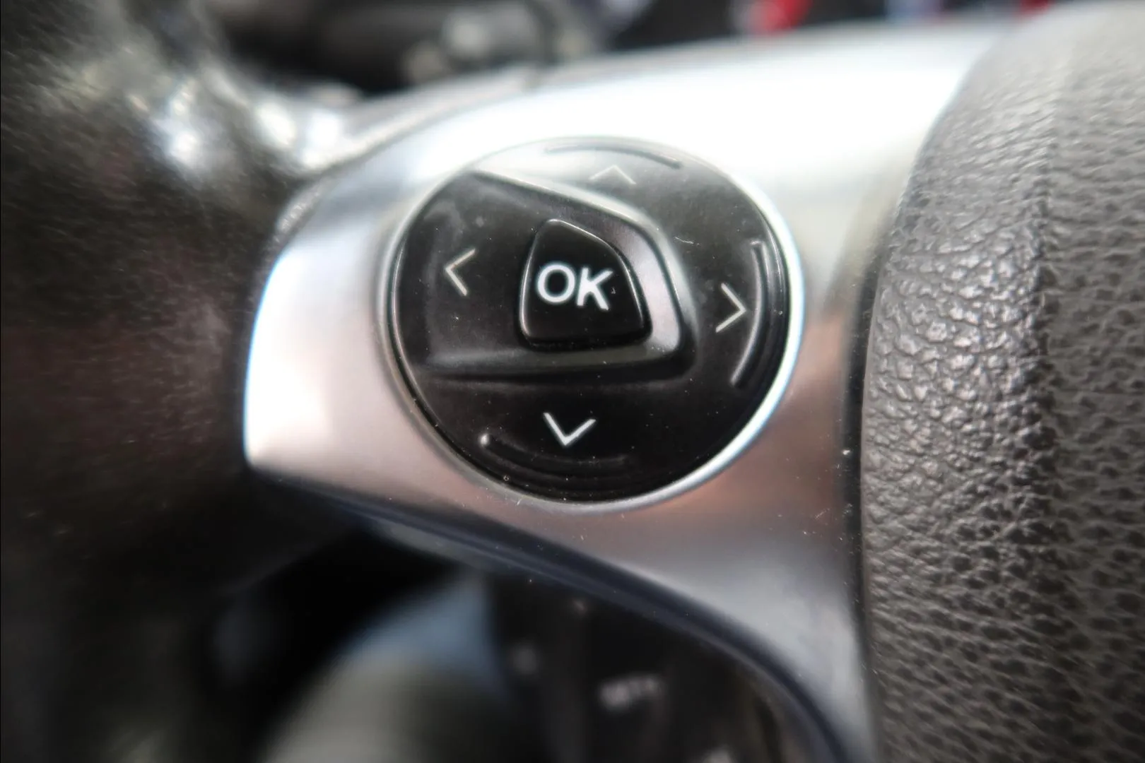 FORD Transit Custom EOR-466 carousel image