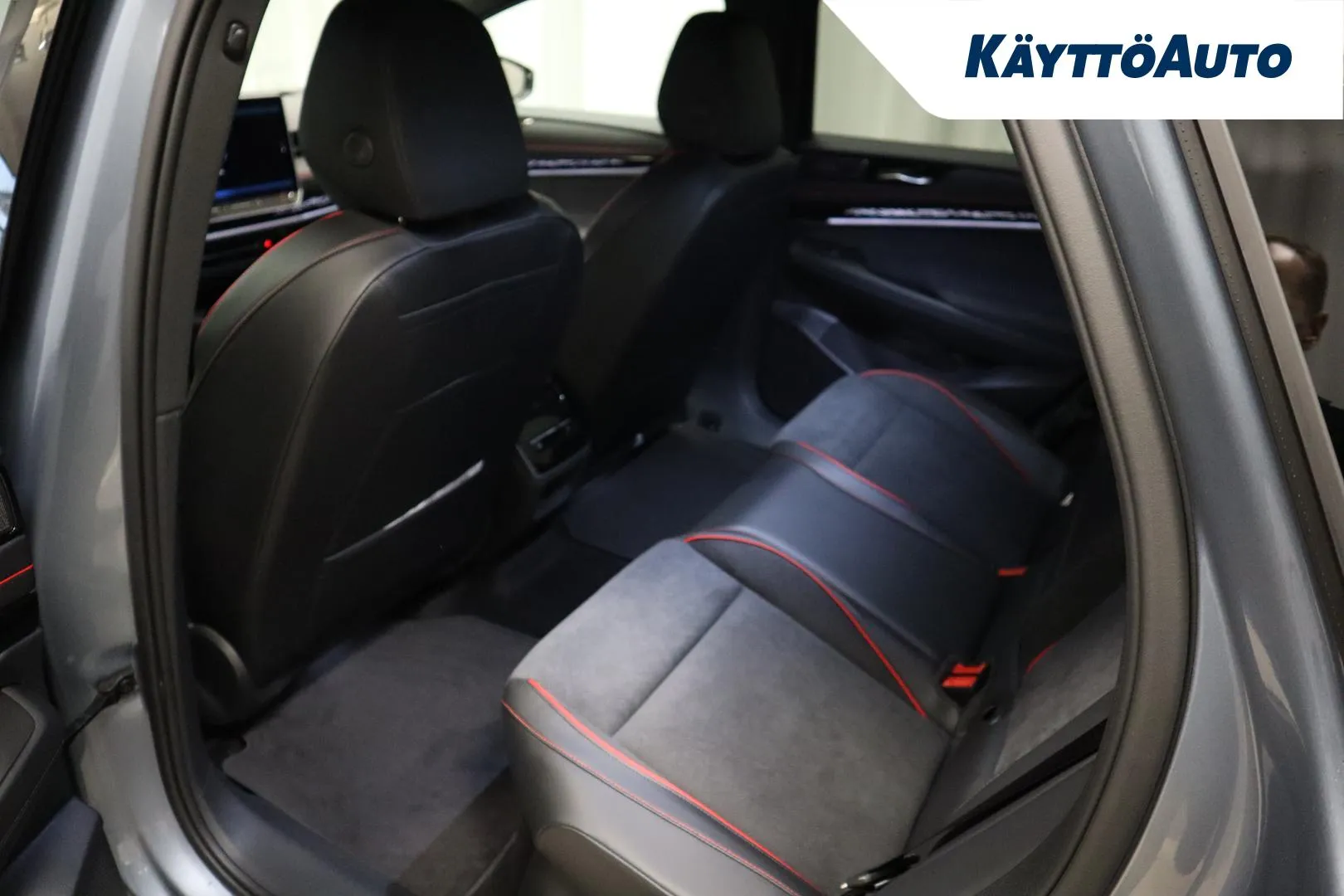 Volkswagen ID.7 IST-935 carousel image