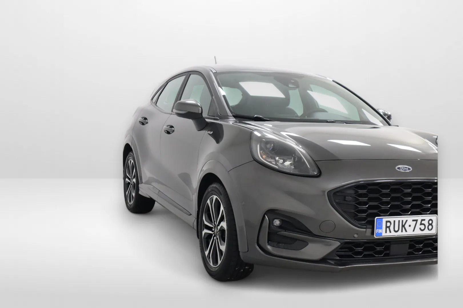 Ford Puma RUK-758 carousel image