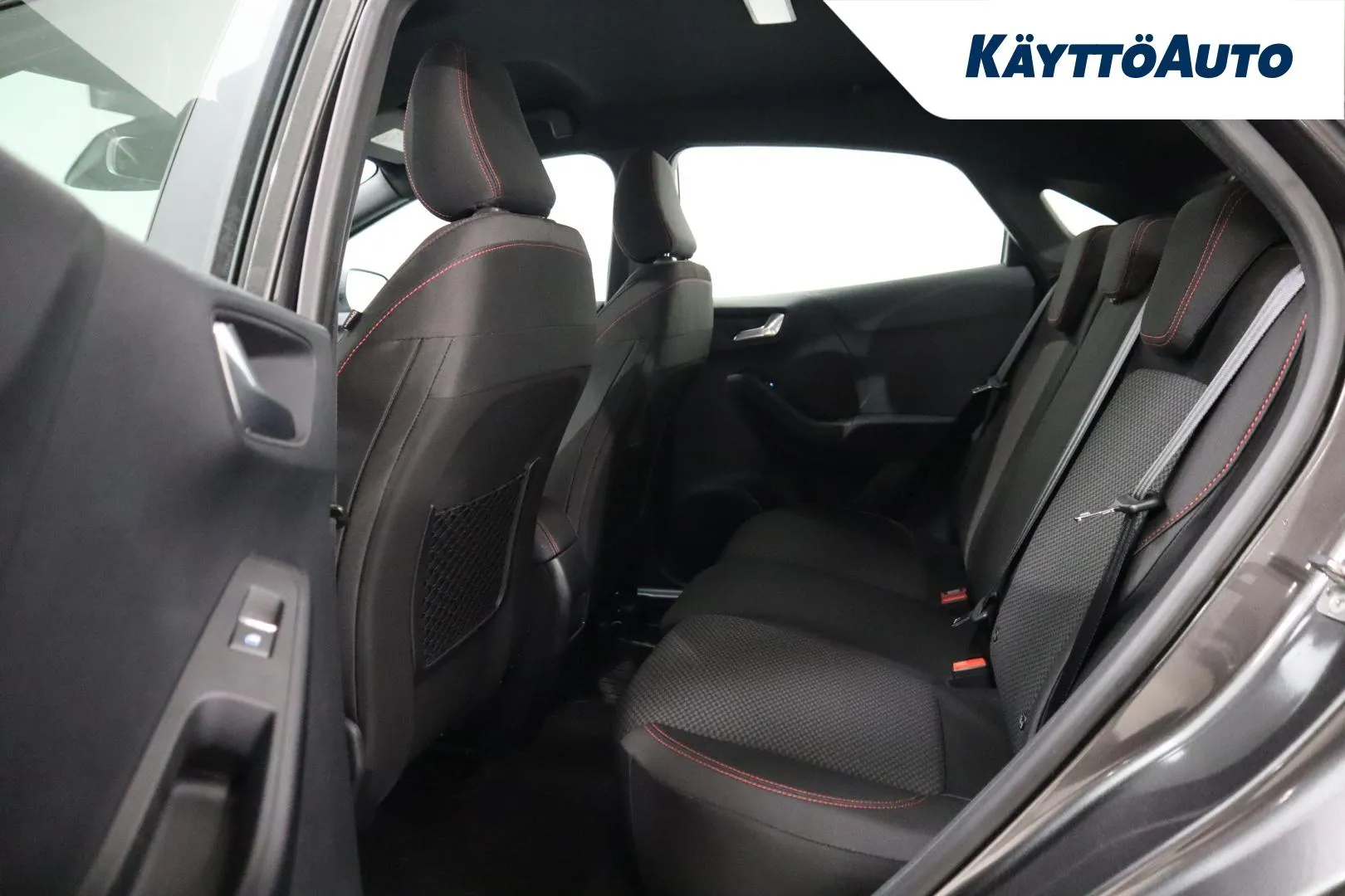 Ford Puma RUK-758 carousel image