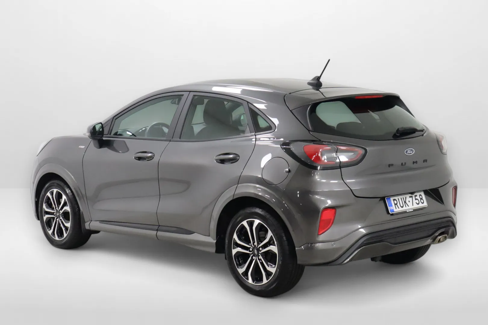 Ford Puma RUK-758 carousel image