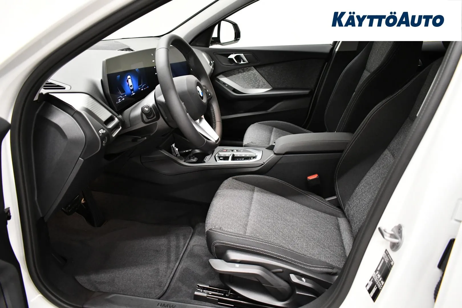 BMW 81G JOL-284 carousel image