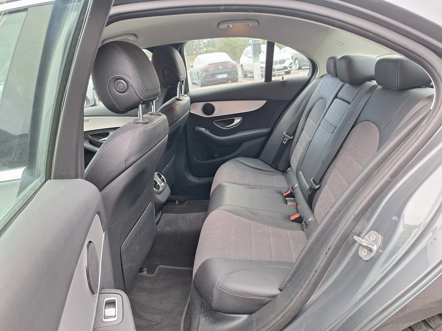 MERCEDES-BENZ C CMI-128 carousel image