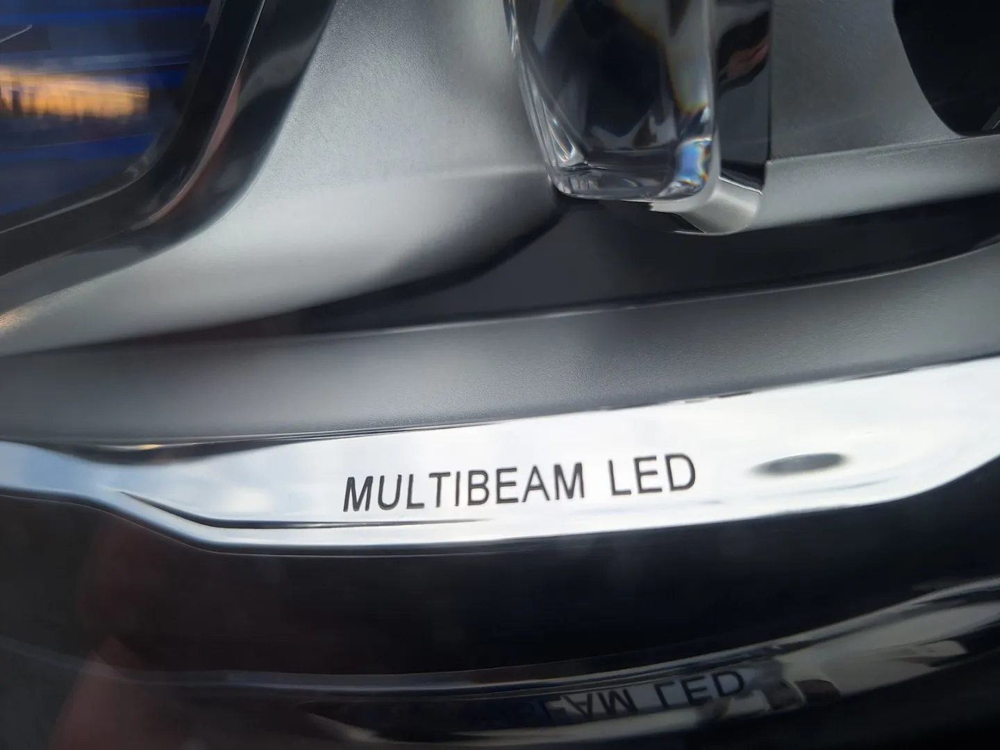 MERCEDES-BENZ C CMI-128 carousel image