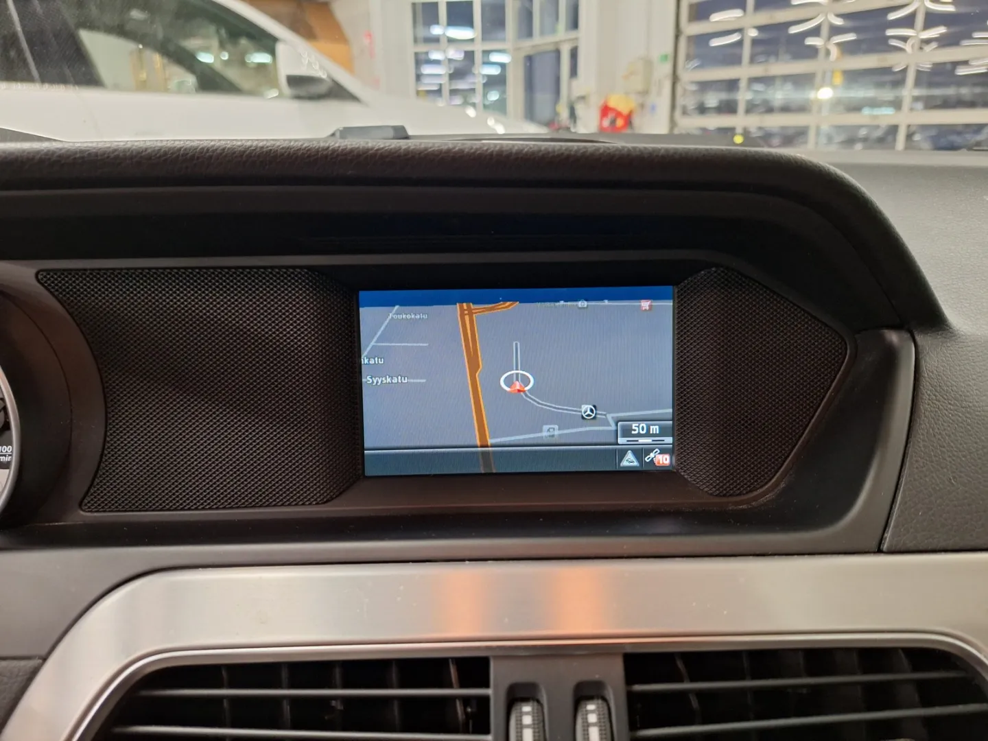 Mercedes-Benz C GKX-719 carousel image