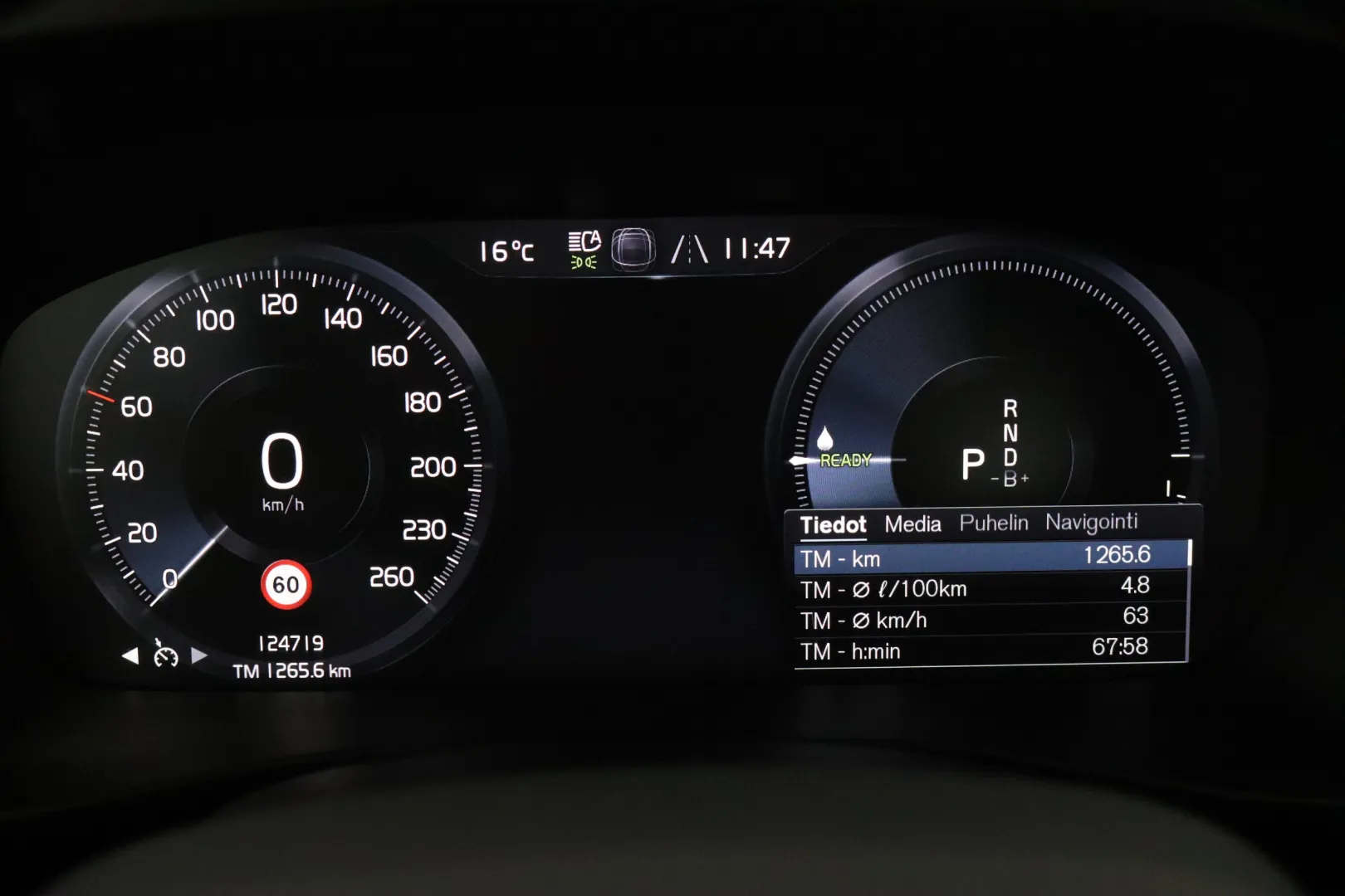 VOLVO XC40 EUS-574 carousel image