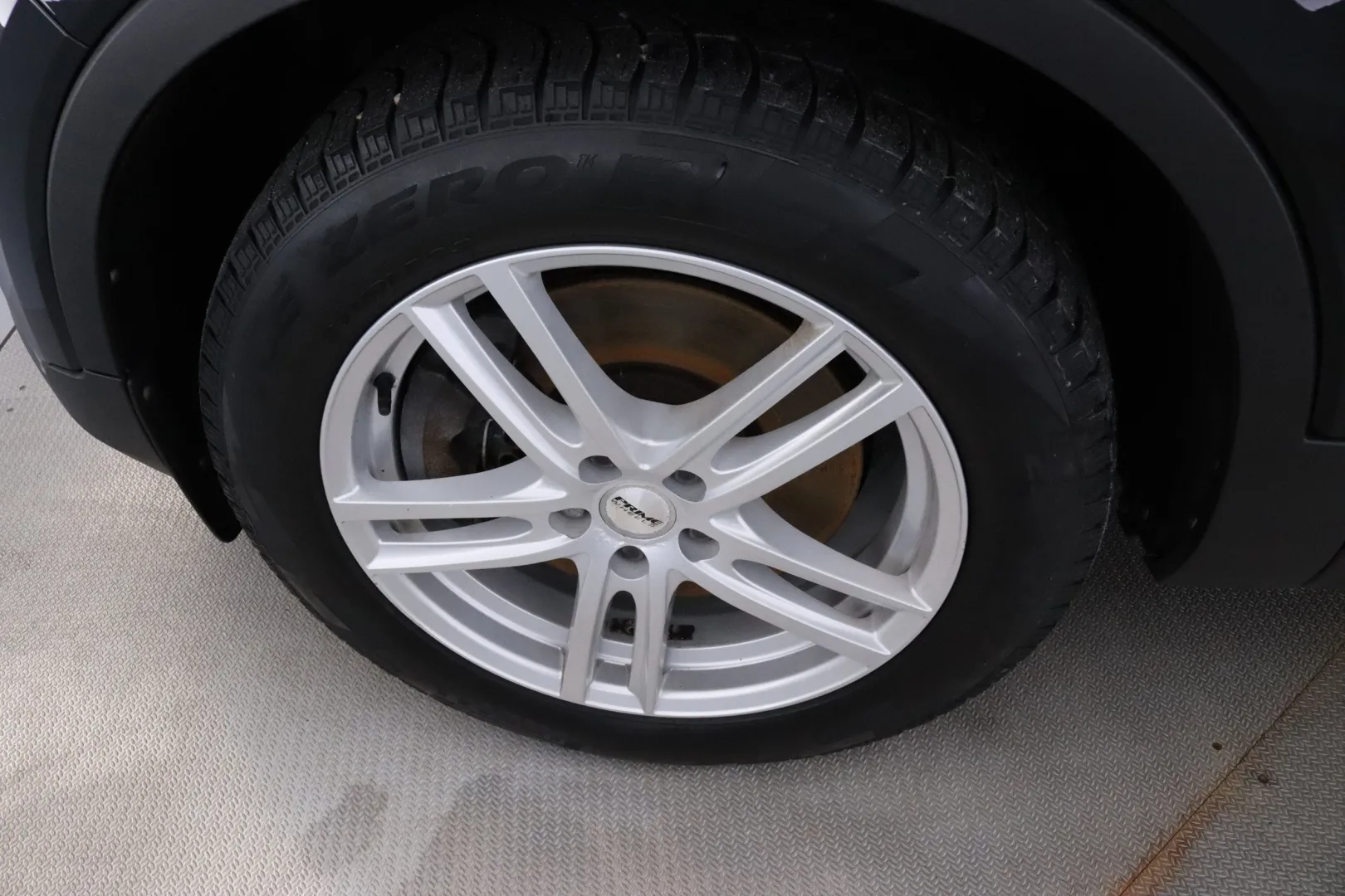 VOLVO XC40 EUS-574 carousel image