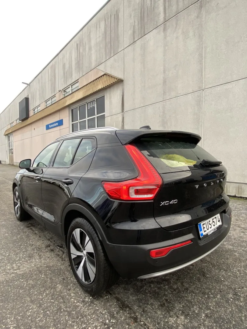 VOLVO XC40 EUS-574 carousel image