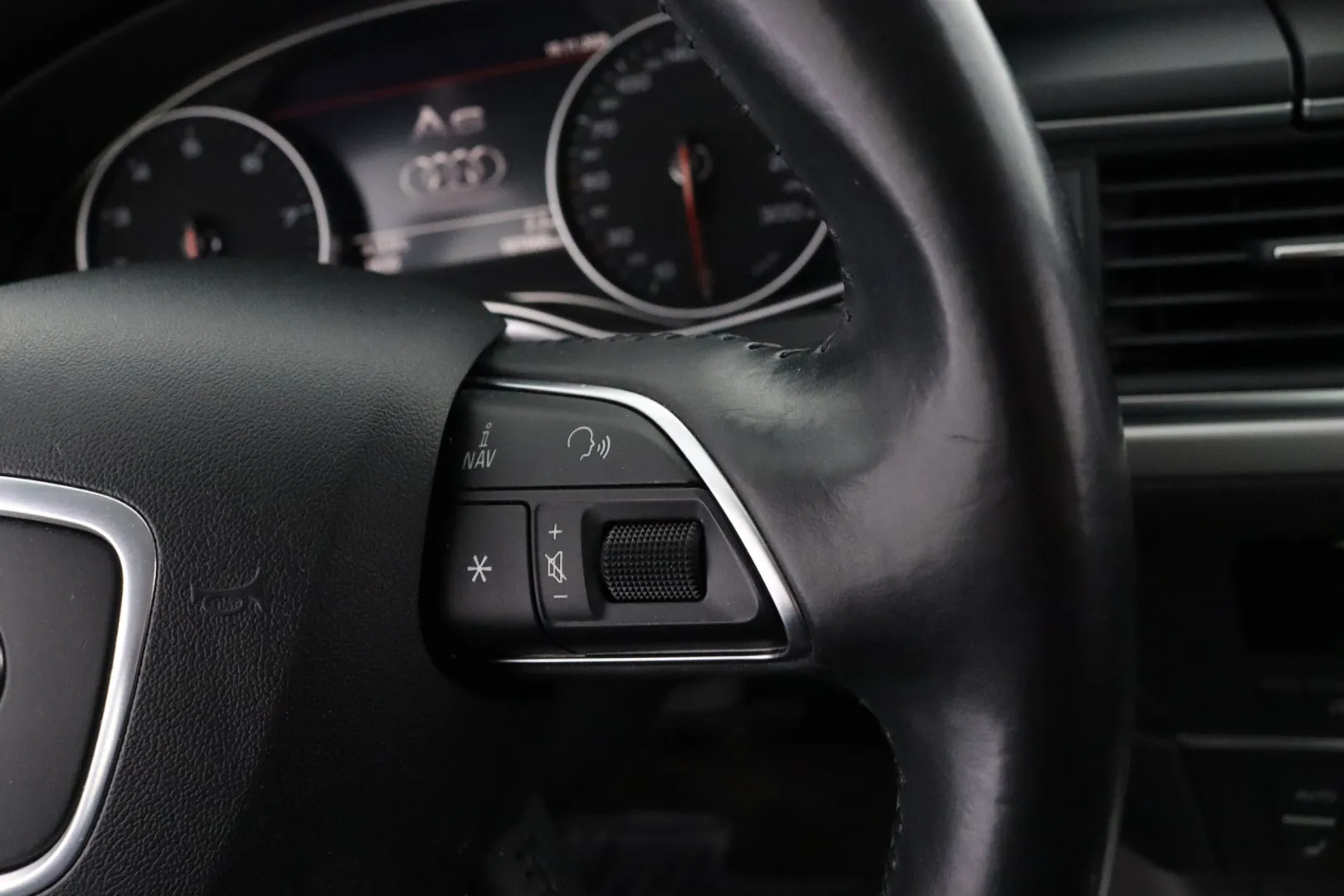 Audi A6 CJU-193 carousel image