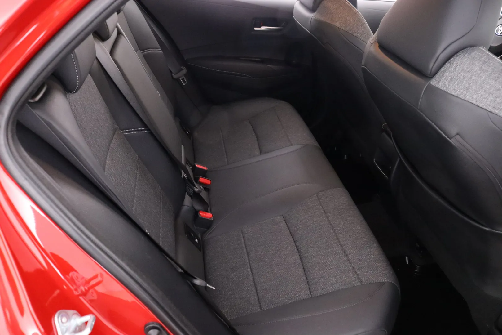 TOYOTA Corolla NMP-589 carousel image