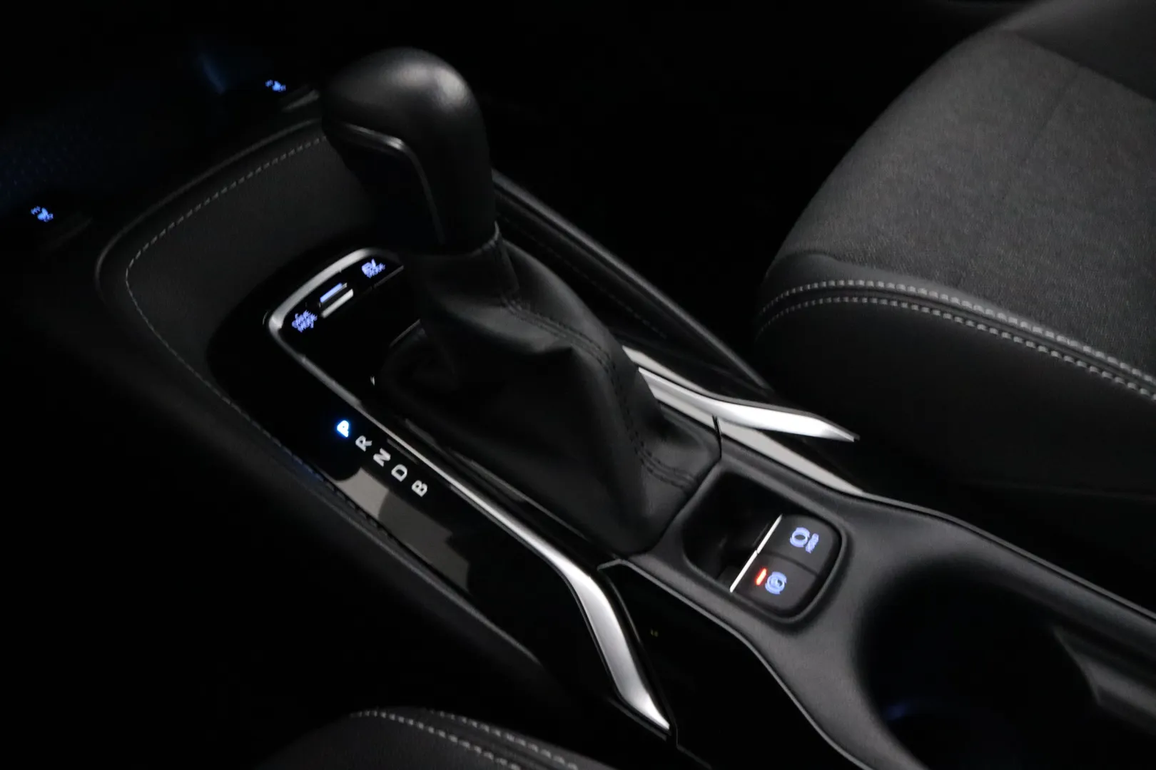 TOYOTA Corolla NMP-589 carousel image