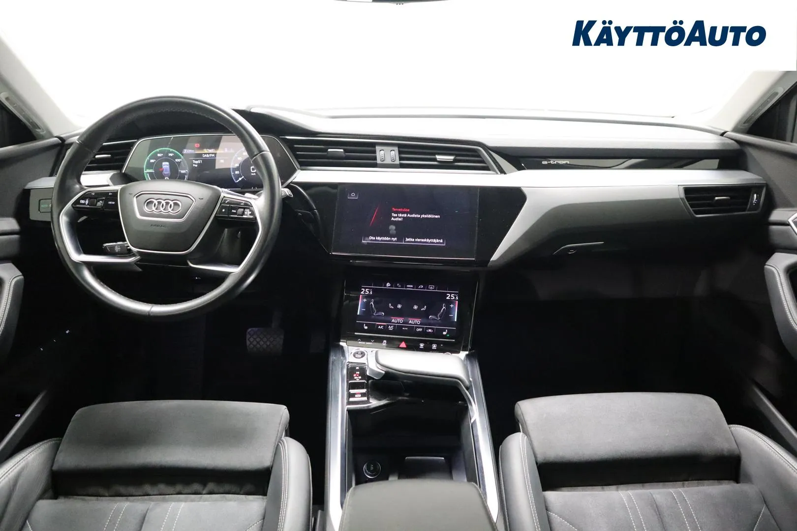 AUDI Q8 e-tron CRL-546 carousel image