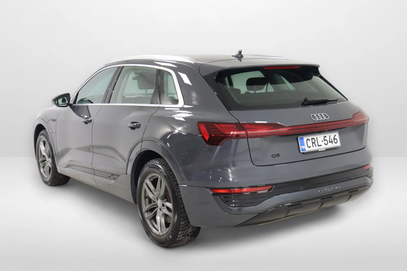 AUDI Q8 e-tron CRL-546 carousel image