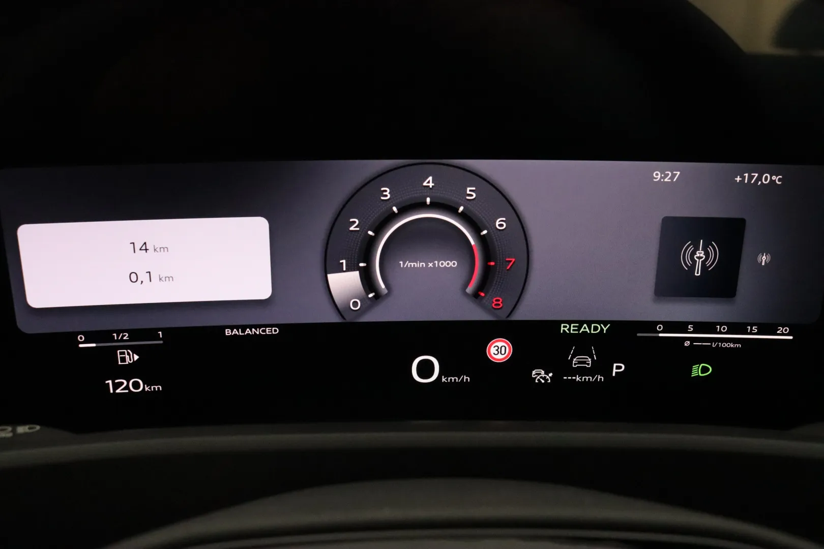 Audi Q3 KXL-784 carousel image