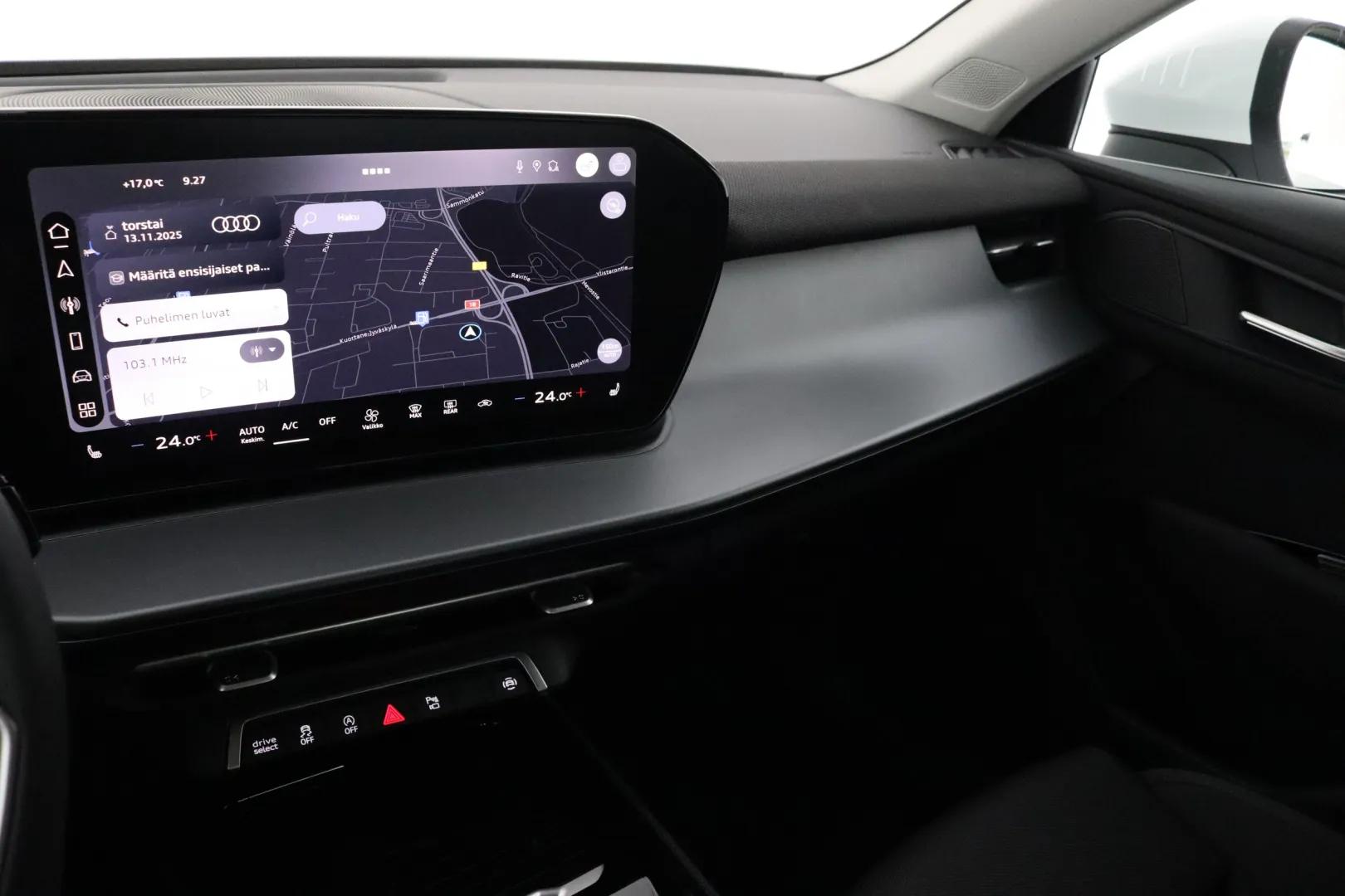 Audi Q3 KXL-784 carousel image