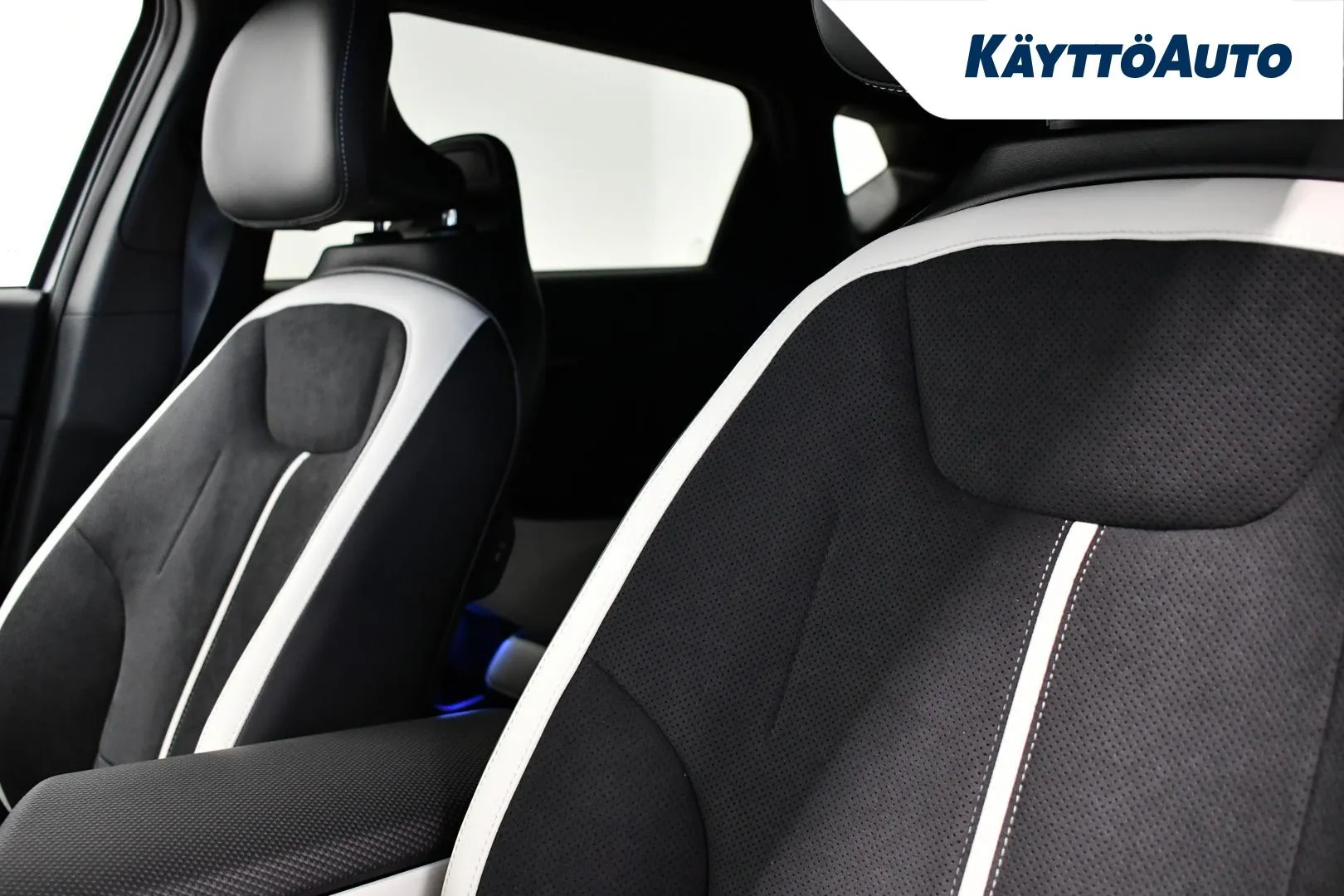 Kia EV6 KXO-638 carousel image