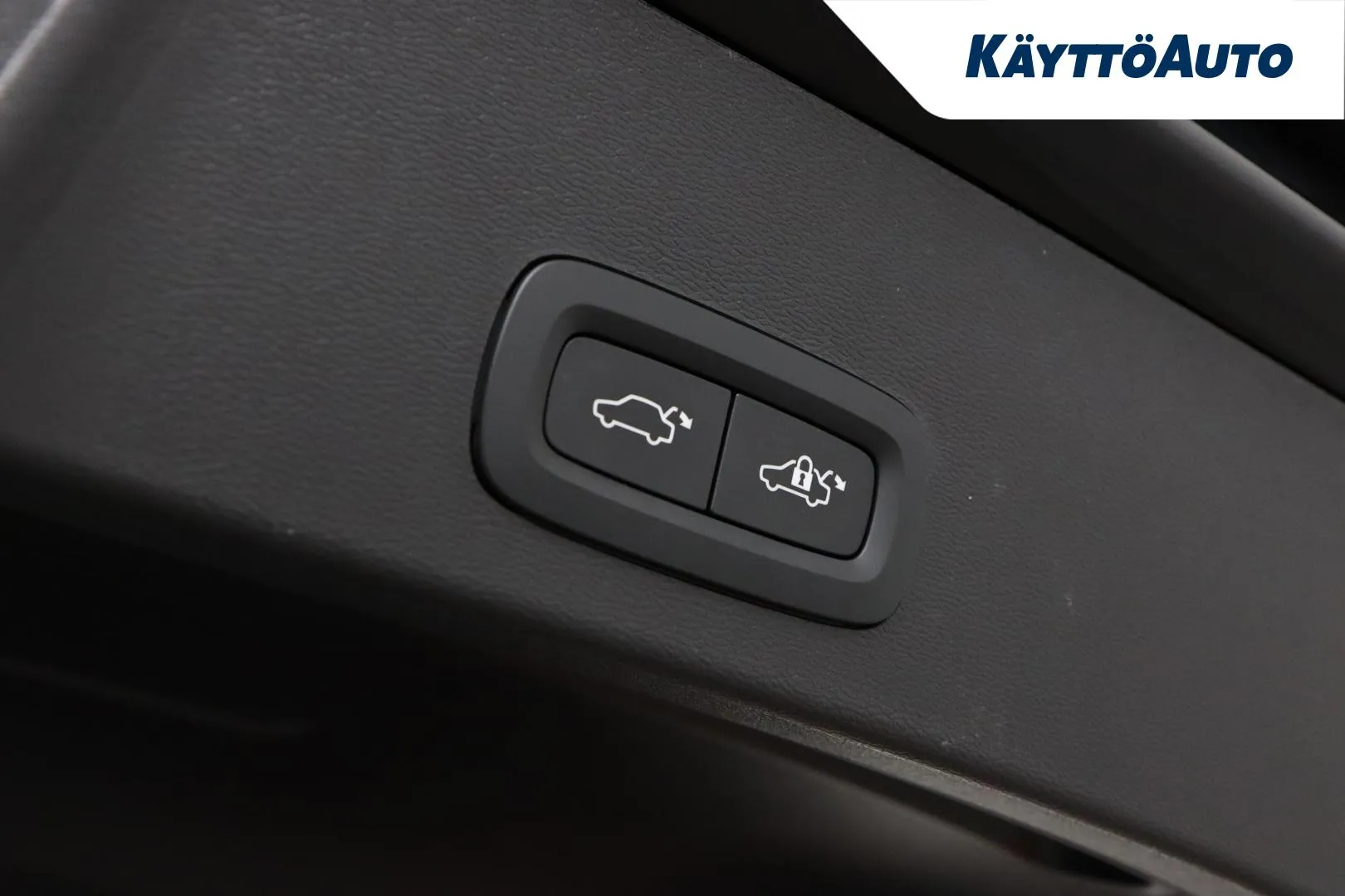 VOLVO XC40 GPC-752 carousel image