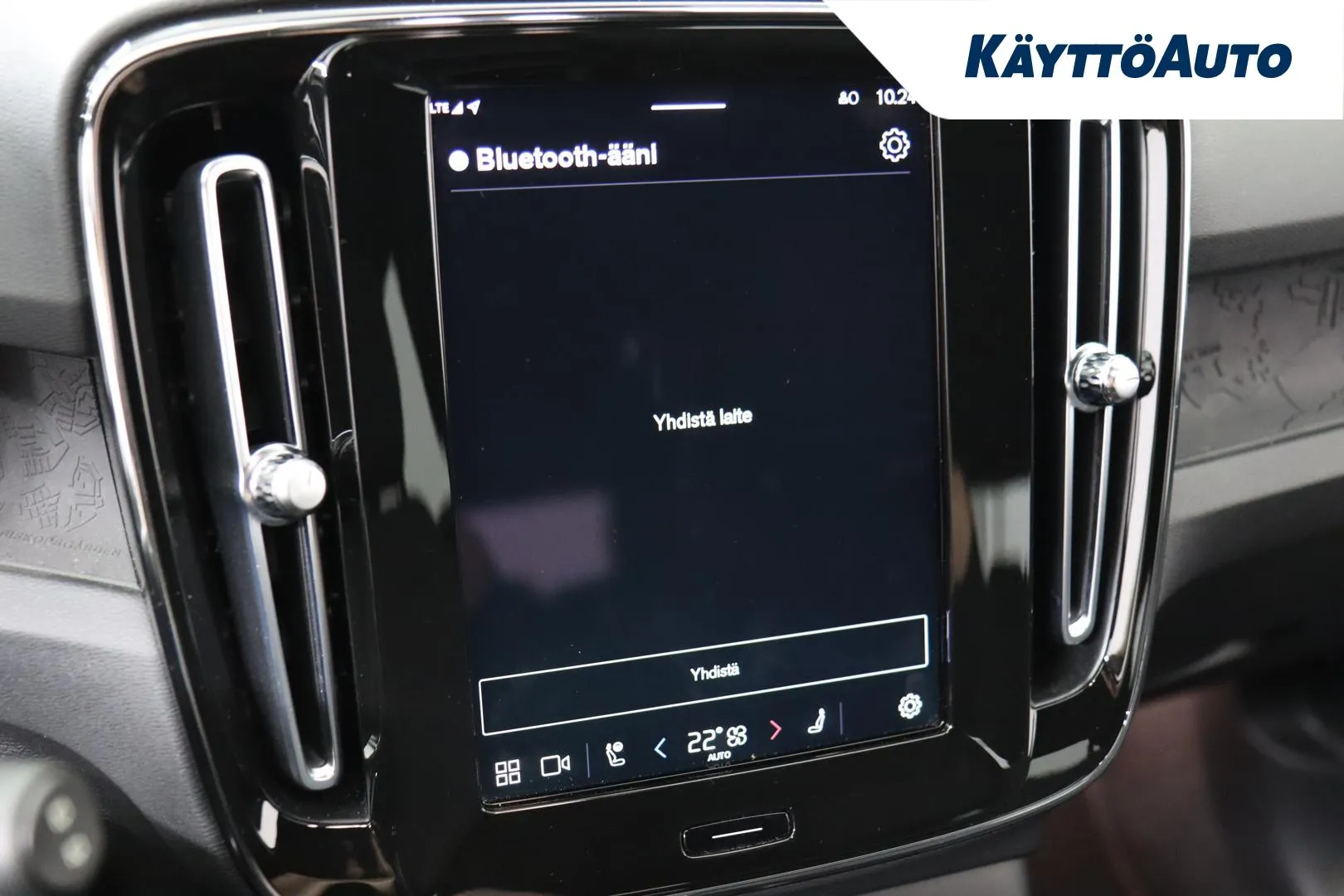 VOLVO XC40 GPC-752 carousel image