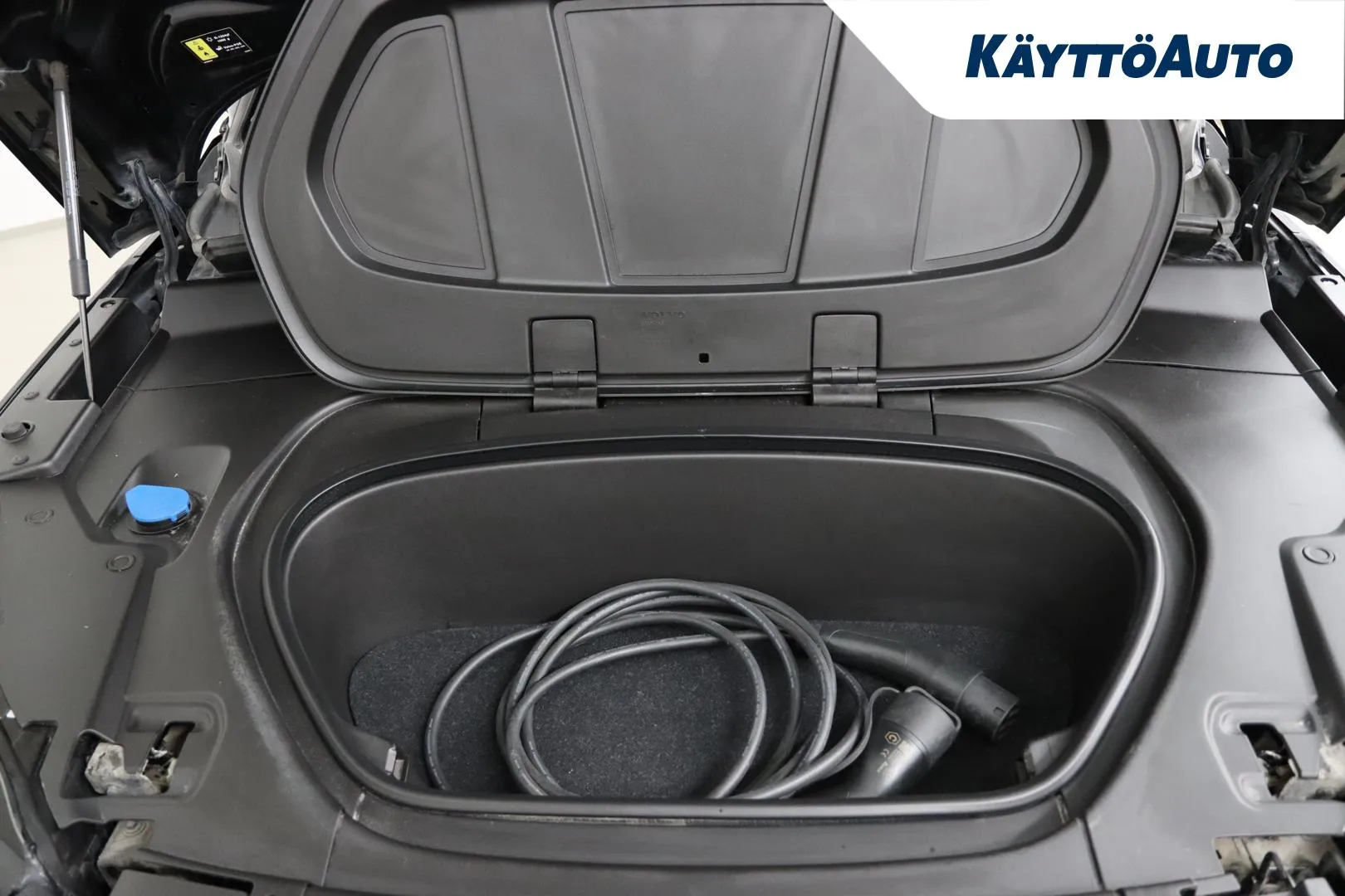 VOLVO XC40 GPC-752 carousel image