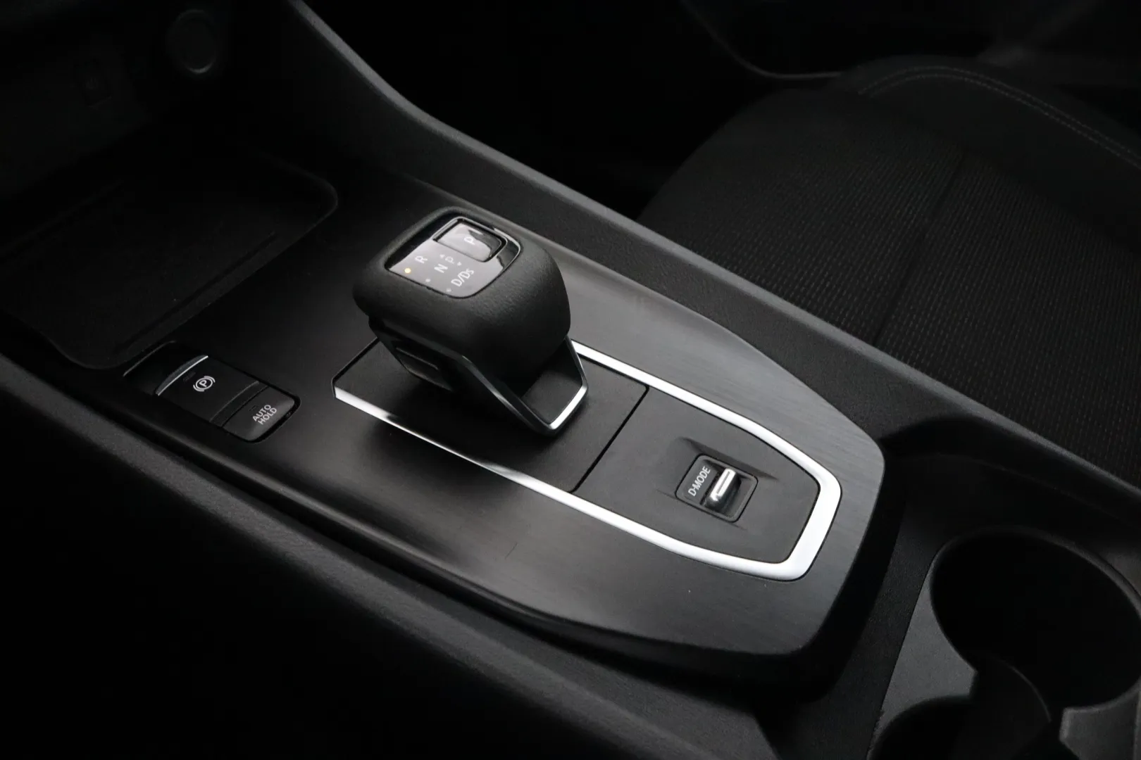 NISSAN Qashqai RVZ-441 carousel image