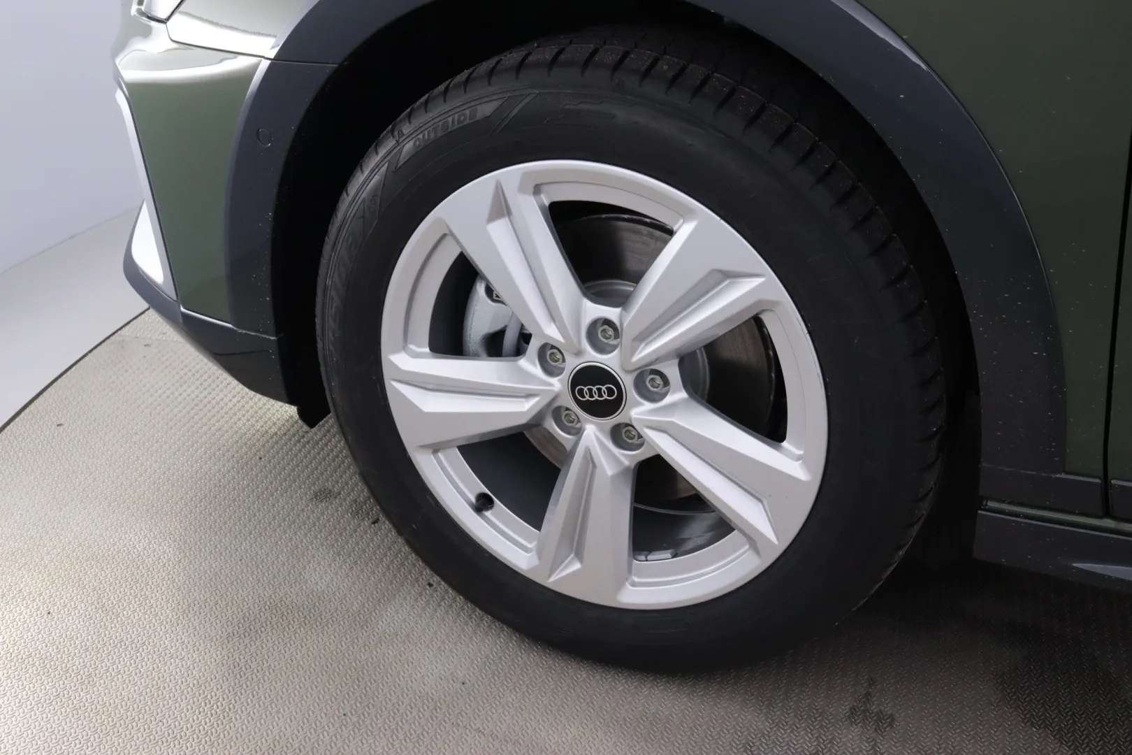 Audi A3 JON-738 carousel image