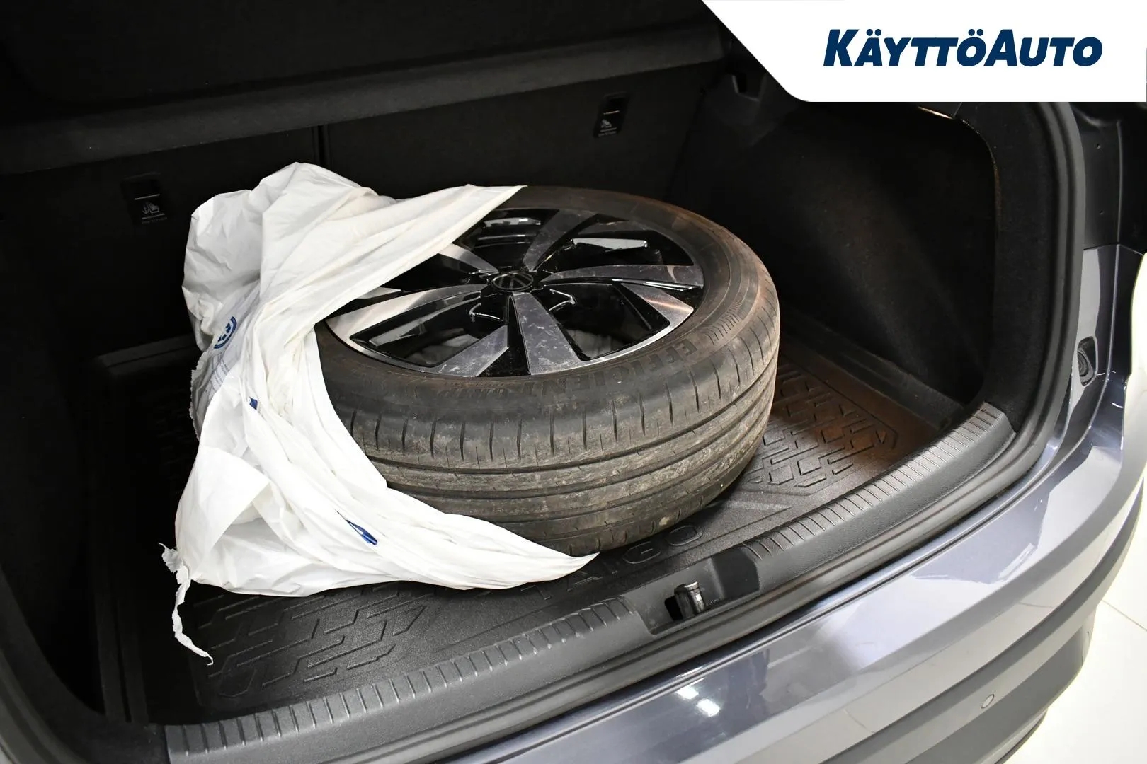 VOLKSWAGEN Taigo FRT-135 carousel image